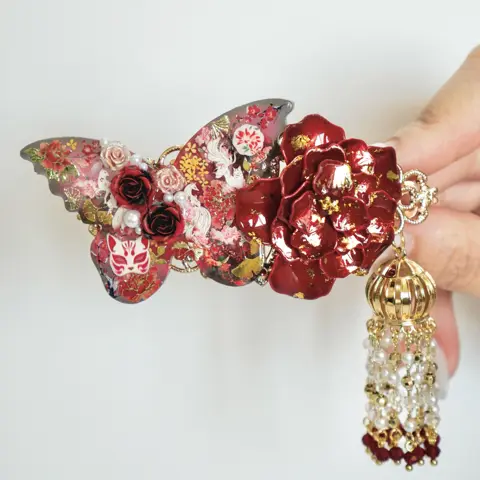 กิ๊บดอกโบตั๋น Maroon Fox
