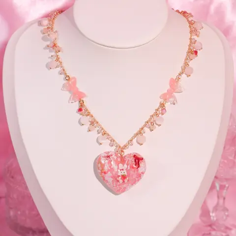 สร้อยคอใจใหญ่ Strawberry Bunny Ribbon