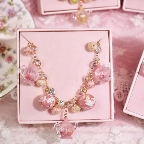 ข้อมือกาชากลมกระต่ายชมพู Floral Teapot