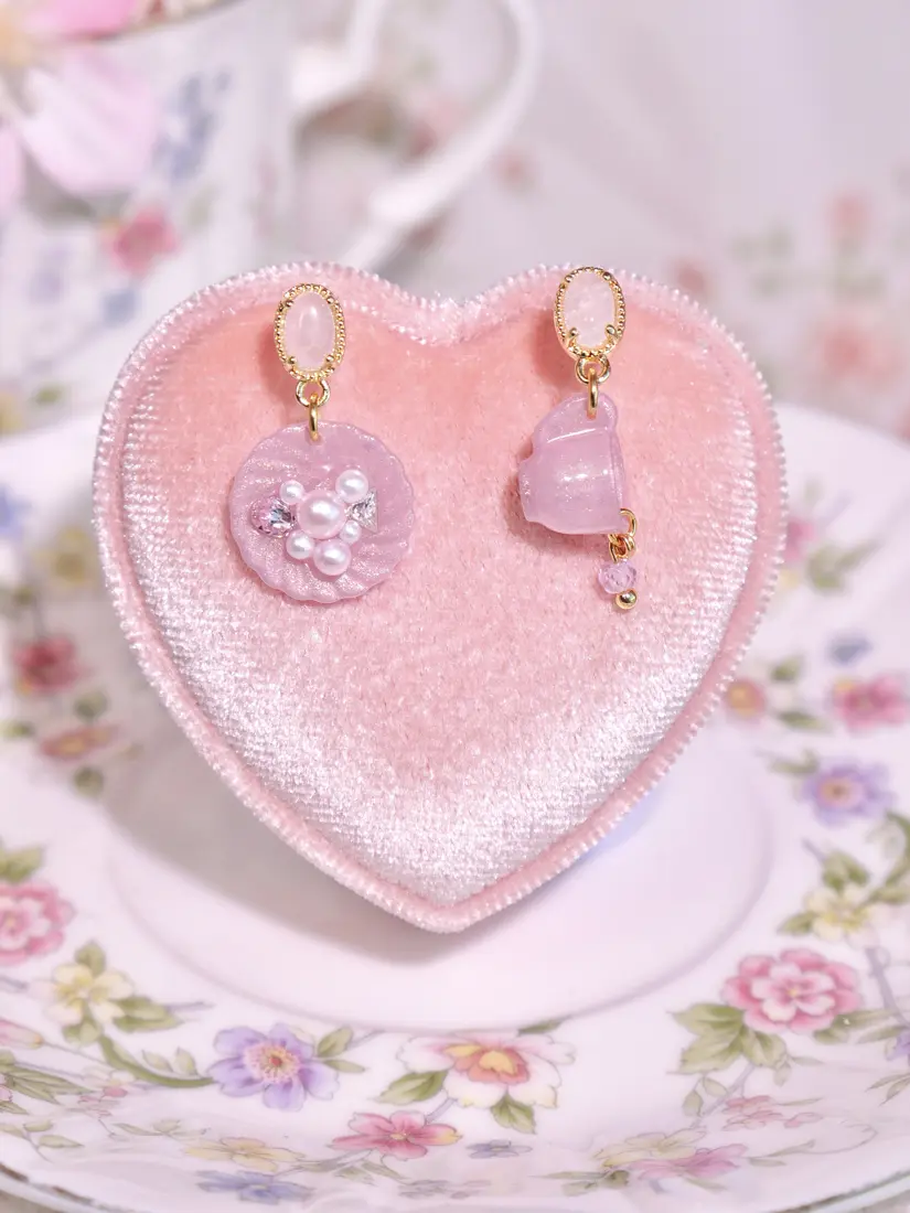 ต่างหูถ้วยจานเดี่ยวชมพู Fleur Glassy Pour ต่างหู MIMEAR