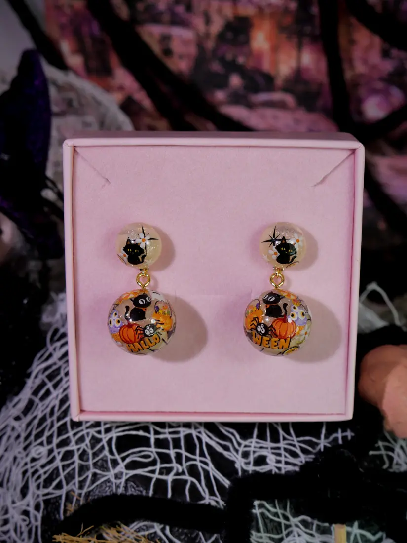 ต่างหูกลมครีม Halloween แคสเปอร์แมวดำ ต่างหู MIMEAR