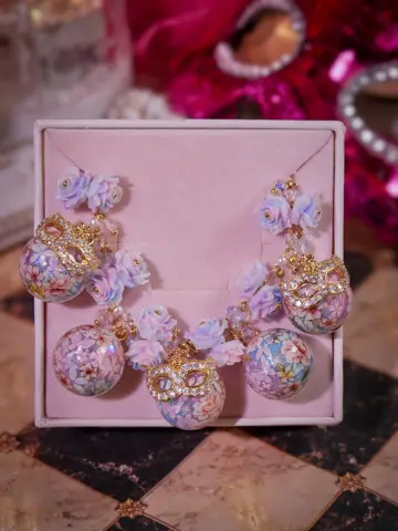 ข้อมือกลมฟ้าชมพูสวนดอกไม้หน้ากาก