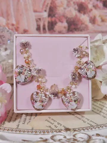 ข้อมือหัวใจน้ำตาลดอกไม้กระต่ายน้ำตาลชุดกระโปรง