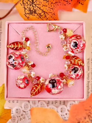 ข้อมือ Apple Witch
