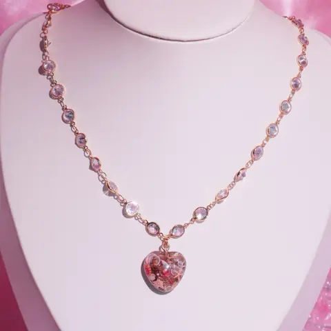 สร้อยคอคราเคนยักษ์