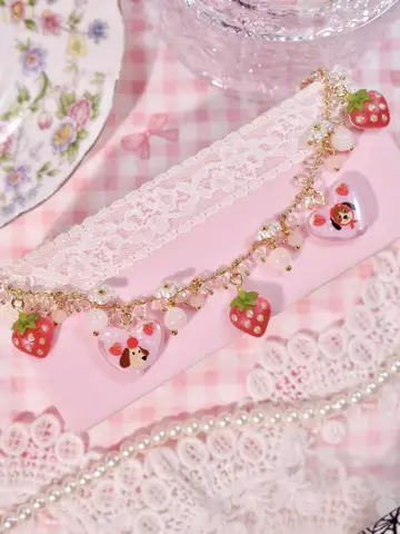 ข้อมือใจน้องหมาสตรอว์เบอร์รี