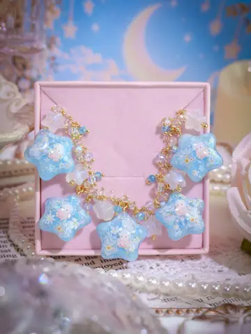ข้อมือดาวฟ้ากระต่ายใส่หมวก